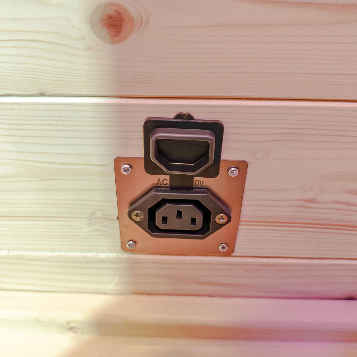 ReGen8 Quadro Outdoor - 4 Person Infrared Sauna (Natural)