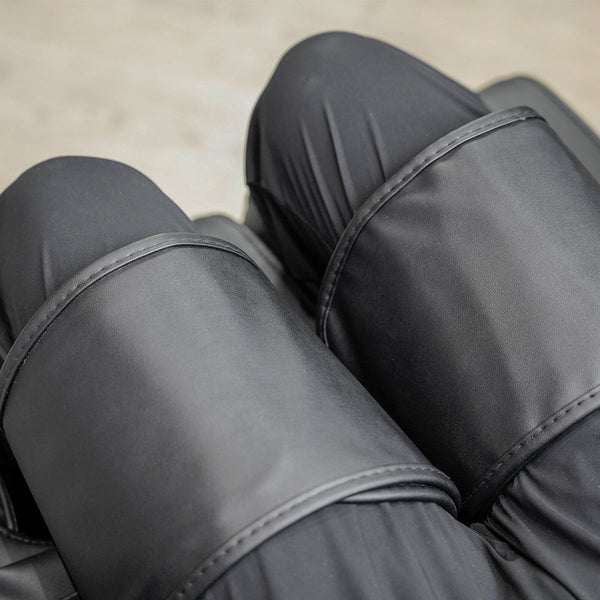 Regen8 LuxCloud Air - Zero Gravity Heated Massage Chair (Black)